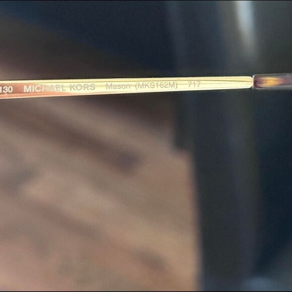 Michael Kors Designer Aviator Style Sunglasses - Picture 8 of 8